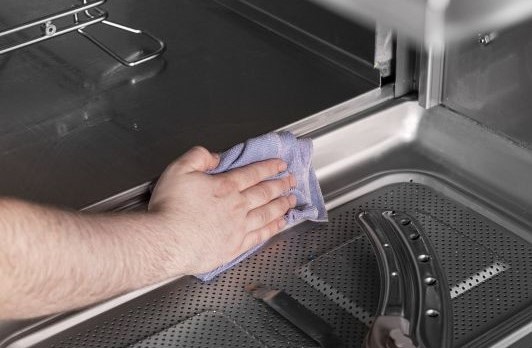 8 Commercial Dishwasher Maintenance Tips - Chem Mark Inc.